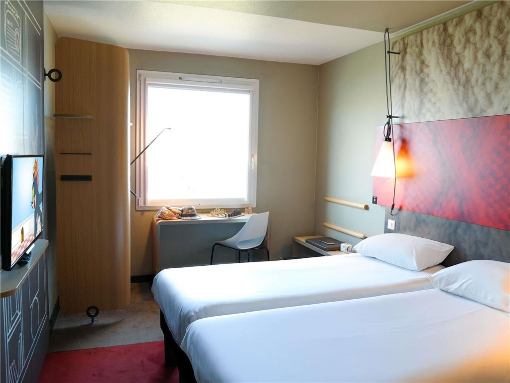 Ibis Caen Porte De Bretagne